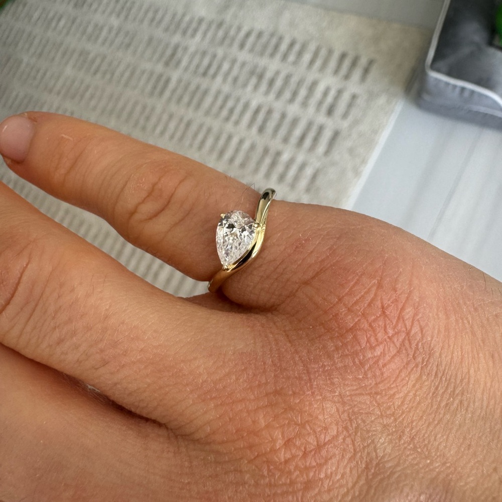 Pear Diamond Ring